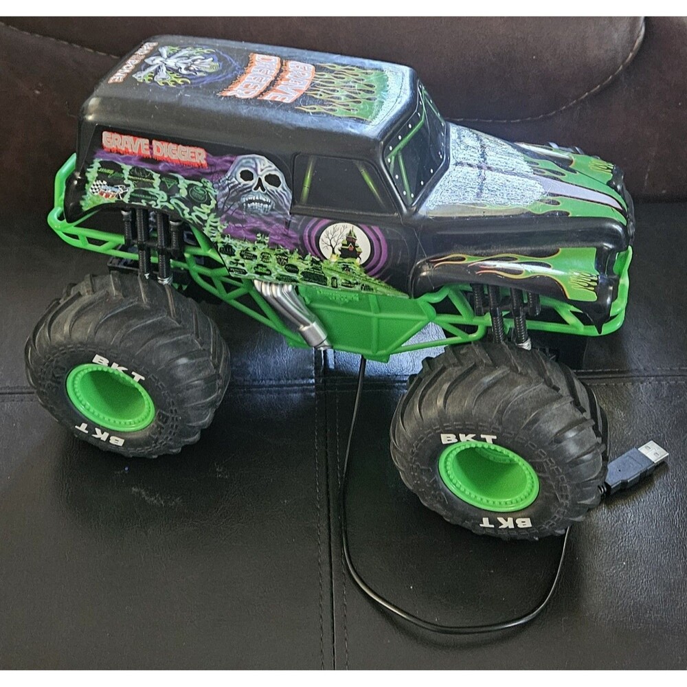 Monster Jam Spin Master Grave Digger RC Truck Big For Parts or Repair "Untested"